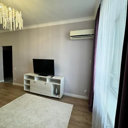 Apartments On Khan Shatyr Nur-Sultan  Exterior photo